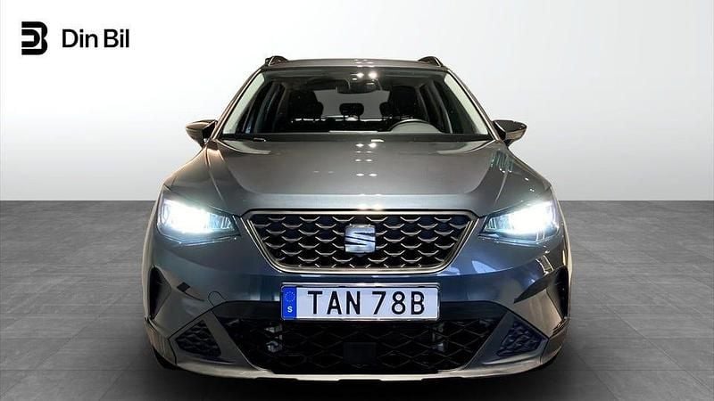 Begagnad Seat Arona Style 110 HK (80 kW) 2023 Magnetic tech metallic SUV