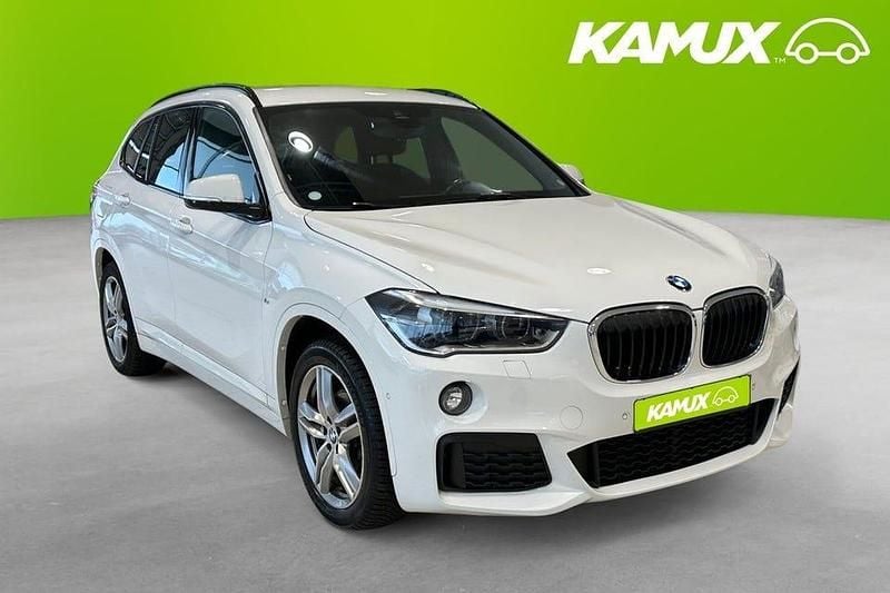 Vit Begagnad 2018 BMW X1 M Sport SUV | 234 800 kr (Bra pris) - Bild 1/4