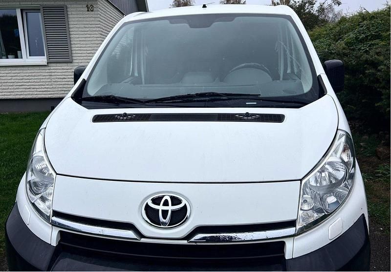 Begagnad 2014 Toyota Proace Van | 129 000 kr - Bild 1/4