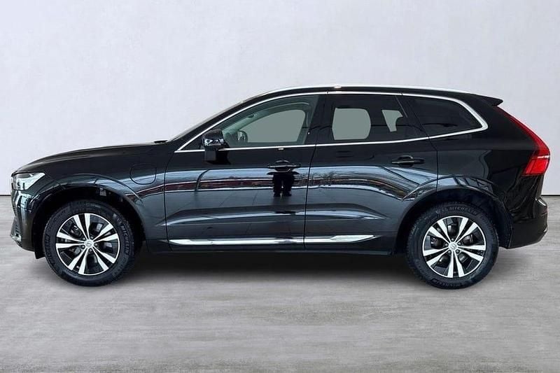 Begagnad Volvo XC60 Core 355 HK (261 kW) 2023 Svart SUV