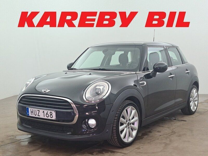 Svart Begagnad 2015 Mini Cooper Chili Halvkombi | 147 900 kr (Marknadspris) - Bild 1/4