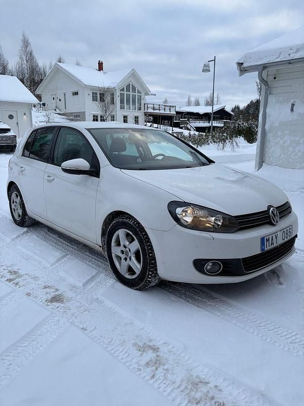 Begagnad VW Golf VII 140 HK (102 kW) 2012