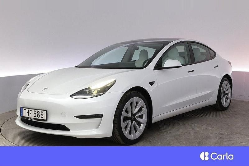 Vit Begagnad 2021 Tesla Model 3 Long Range AWD Sedan | 341 900 kr (Marknadspris) - Bild 1/4