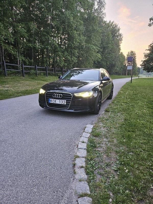 Svart Begagnad 2013 Audi A6 Proline Kombi | 90 000 kr (Bra pris) - Bild 1/4