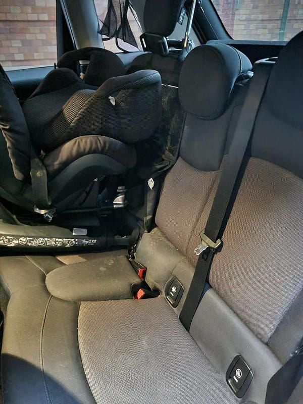 Begagnad Mini Cooper D 116 HK (85 kW) 2015 Halvkombi