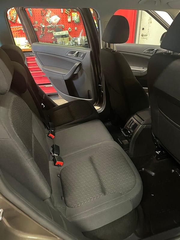 Begagnad Skoda Yeti 105 HK (77 kW) 2013 SUV