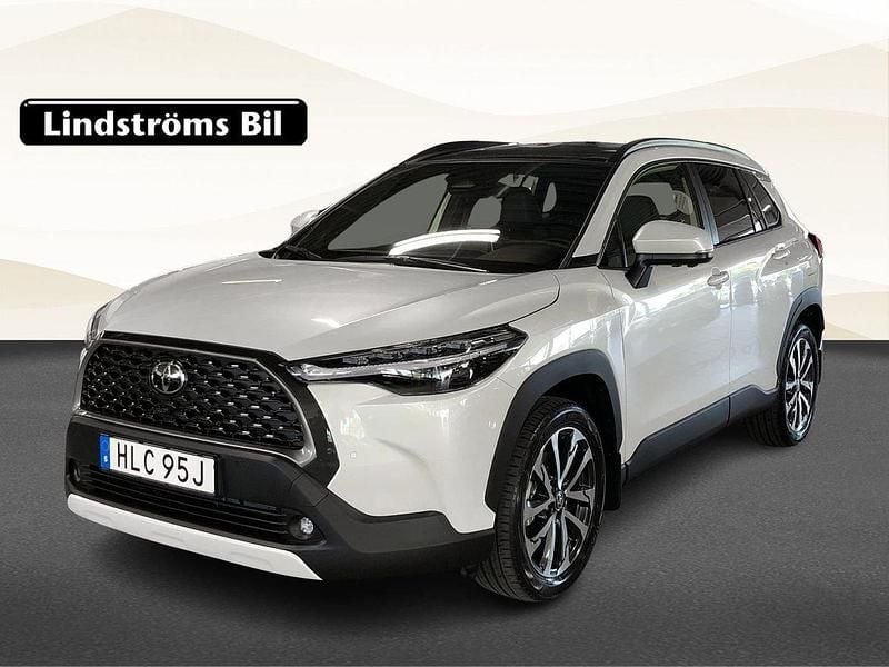 Vit Ny 2025 Toyota Corolla Cross Executive SUV | 434 900 kr (Marknadspris) - Bild 1/3