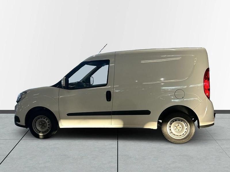 Begagnad Fiat Doblò S 90 HK (66 kW) 2016 Vit Minibuss