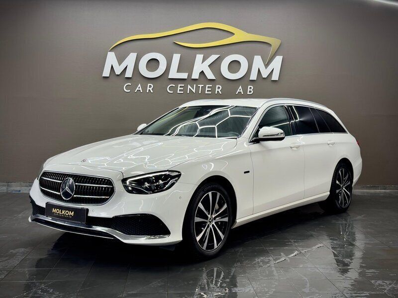 Vit Begagnad 2021 Mercedes E300 Avantgarde Kombi | 349 900 kr (Marknadspris) - Bild 1/4