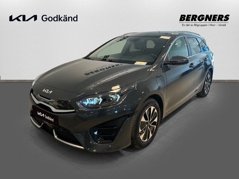 Grå Begagnad 2022 Kia Ceed Advance Kombi | 269 900 kr (Lite dyr) - Bild 1/4