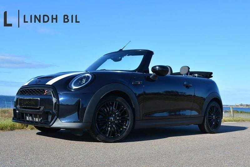 Begagnad Mini Cooper S 178 HK (130 kW) 2023 Enigmatic black metallic Halvkombi