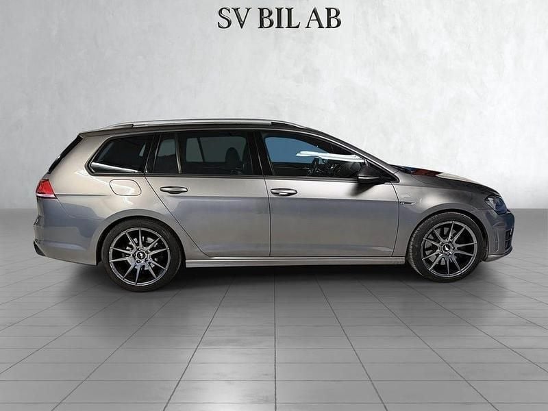 Begagnad VW Golf VII R 301 HK (221 kW) 2016 Grå Kombi