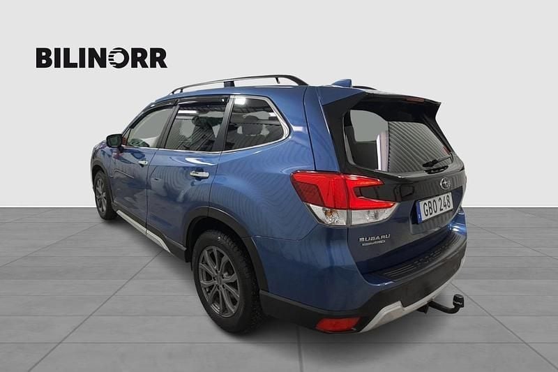 Begagnad Subaru Forester 2020 Blå SUV