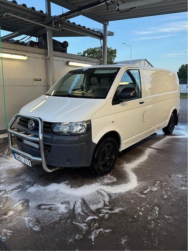 Vit Begagnad 2010 VW T5 Van | 39 000 kr (Superpris) - Bild 1/4
