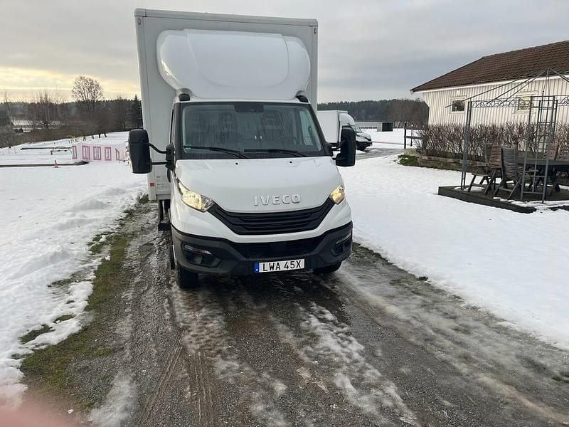 Begagnad Iveco Daily 209 HK (153 kW) 2024 Vit Van