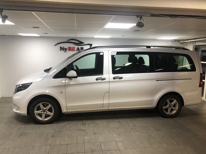Vit Begagnad 2018 Mercedes Vito Minibuss | 259 000 kr (Marknadspris) - Bild 1/4