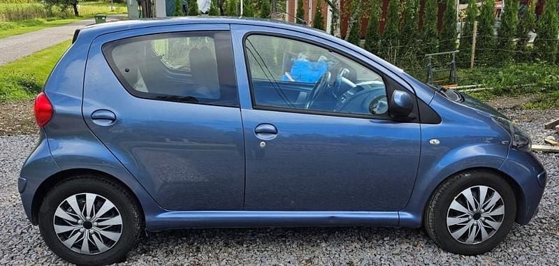 Blå Begagnad 2008 Toyota Aygo Halvkombi | 26 000 kr (Marknadspris) - Bild 1/4