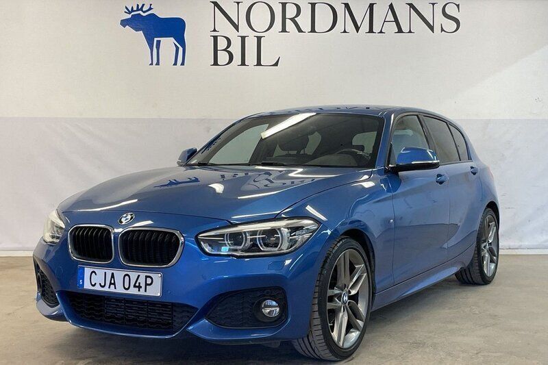 Blå Begagnad 2019 BMW 118 M Sport Halvkombi | 169 000 kr (Bra pris) - Bild 1/4
