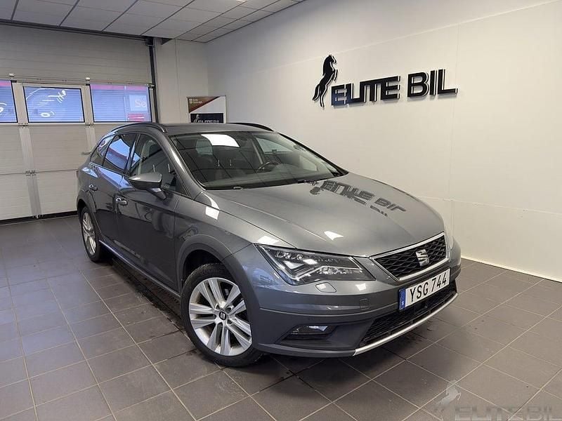 Grå metallic Begagnad 2017 Seat Leon X-Perience Kombi | 139 000 kr (Marknadspris) - Bild 1/4