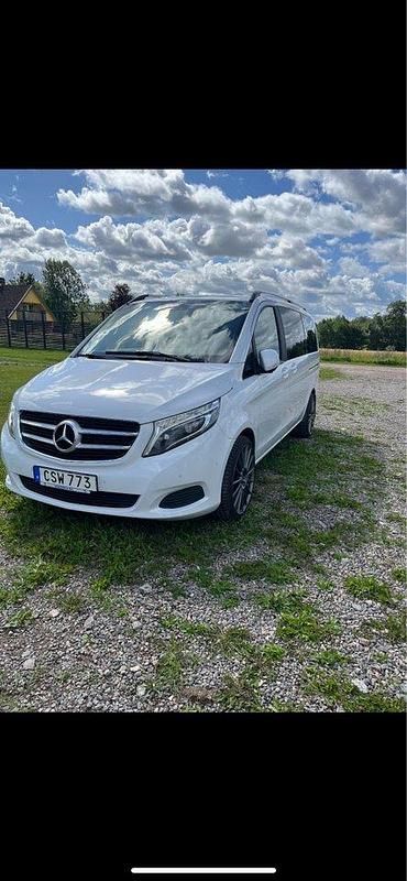 Vit Begagnad 2014 Mercedes V220 Minibuss | 229 000 kr (Superpris) - Bild 1/4
