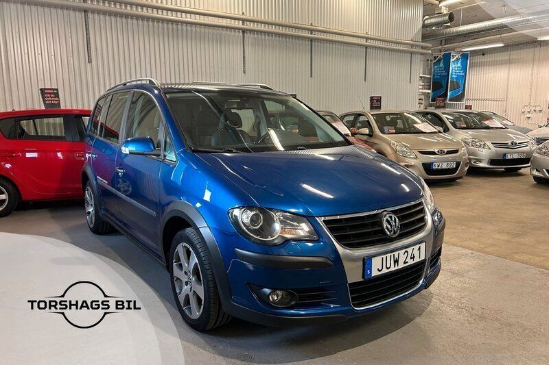 Blå Begagnad 2008 VW Touran Cross Minibuss | 64 900 kr (Marknadspris) - Bild 1/4
