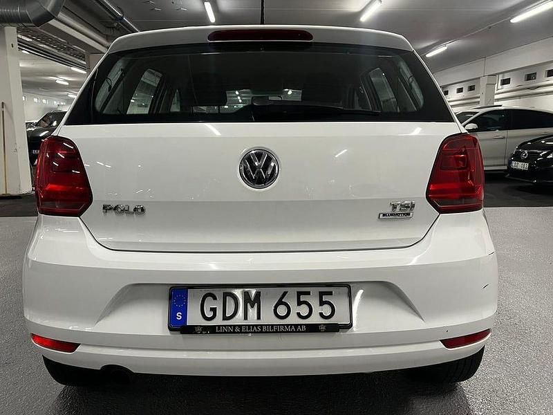 Begagnad VW Polo 90 HK (66 kW) 2016 Vit Halvkombi