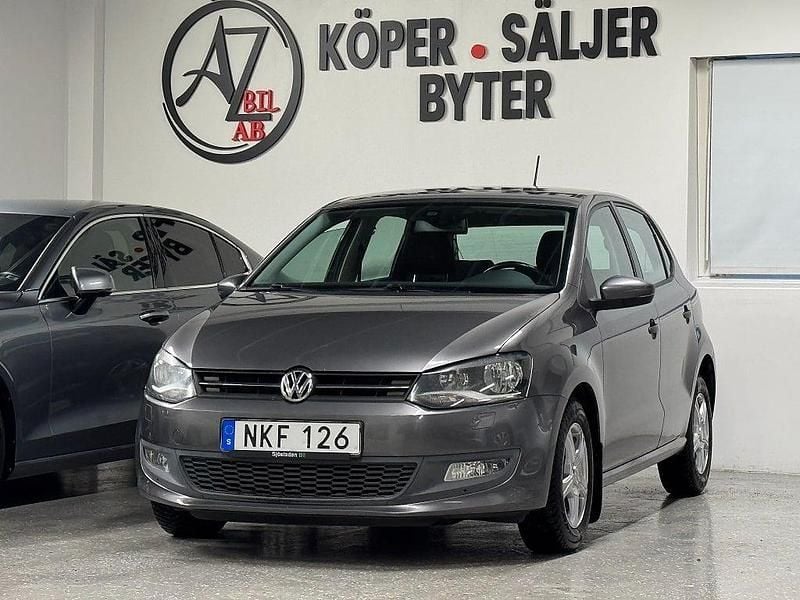 Grå Begagnad 2011 VW Polo S Halvkombi | 44 900 kr (Bra pris) - Bild 1/4