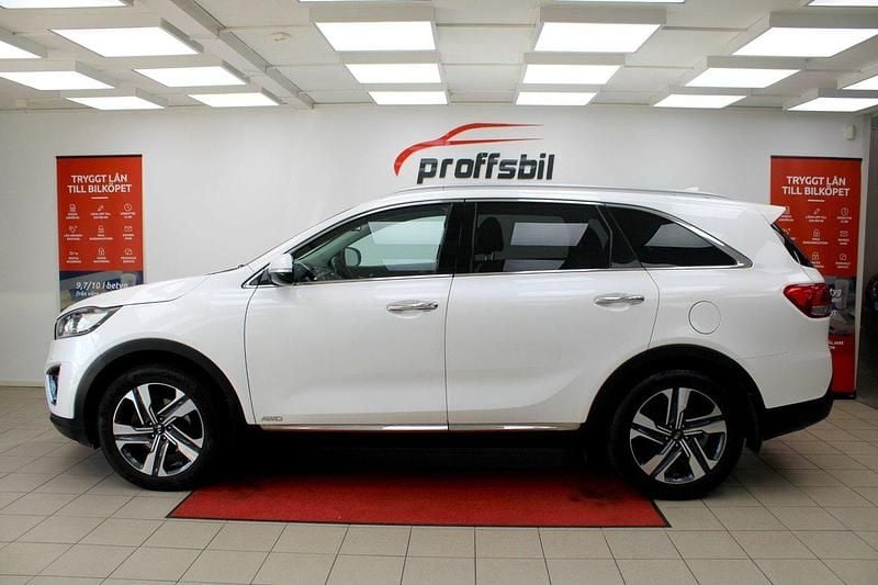 Vit Begagnad 2016 Kia Sorento SUV | 184 900 kr (Marknadspris) - Bild 1/4