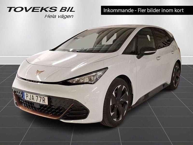 Vit (glacial white metallic) Begagnad 2025 Cupra Born e-Boost Halvkombi | 329 900 kr (Lite dyr) - Bild 1/1