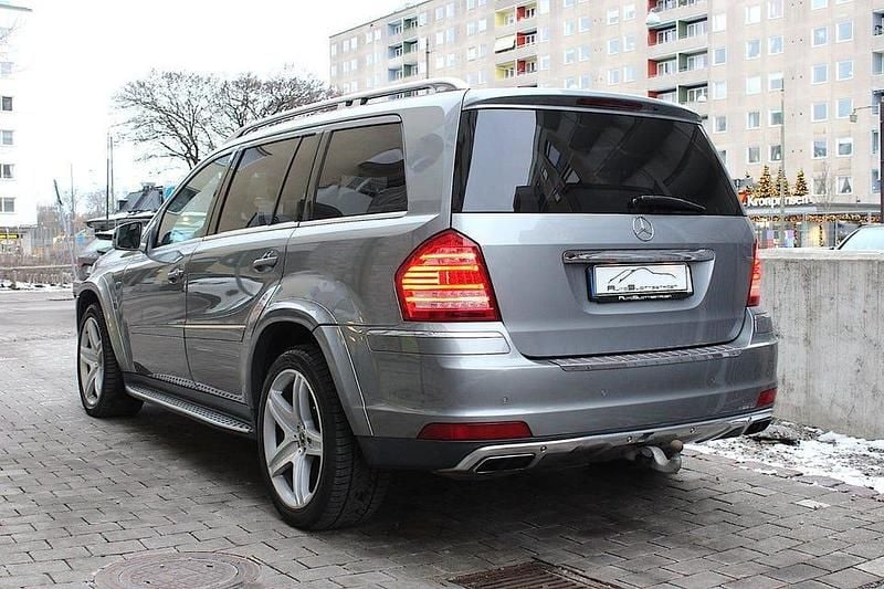 Begagnad Mercedes GL350 Edition 265 HK (194 kW) 2011 Silver SUV
