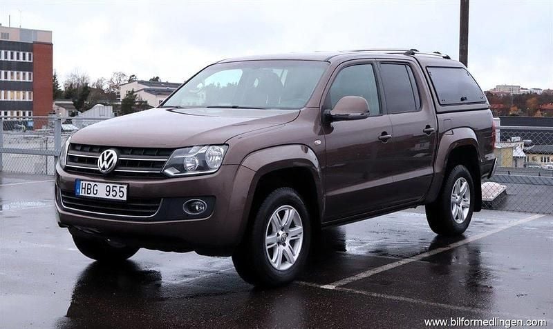 Brun krom Begagnad 2013 VW Amarok S Pickup | 148 500 kr (Marknadspris) - Bild 1/4