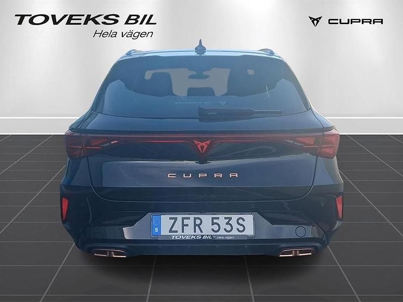 Ny Cupra Leon 2026 Svart