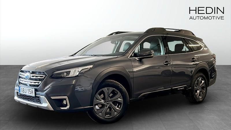 Grå (grey) Begagnad 2022 Subaru Outback SUV | 349 900 kr (Bra pris) - Bild 1/4
