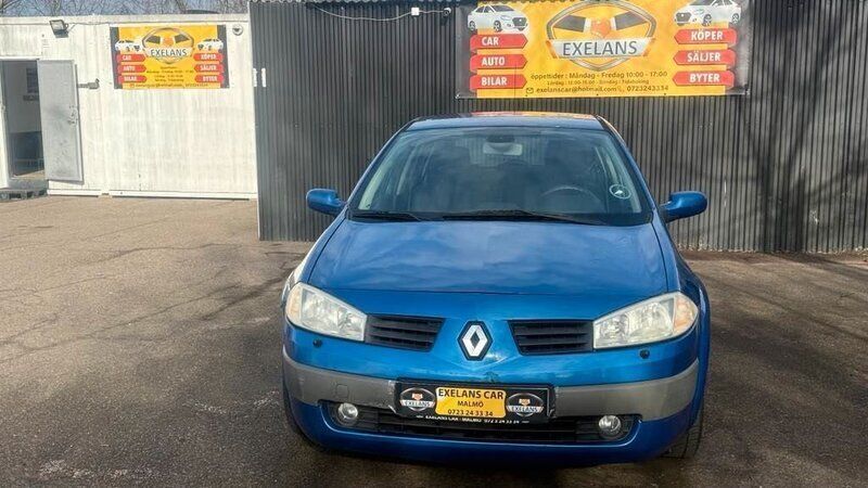 Blå Begagnad 2005 Renault Mégane II Halvkombi | 18 500 kr (Marknadspris) - Bild 1/4