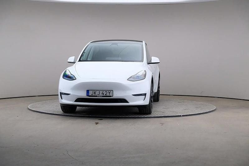 Begagnad Tesla Model Y Long Range AWD 378 kW (514 HK) 2022 Vit SUV