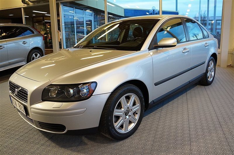 Såld Volvo S40 2,4 140hk Sedan, begagnad 2005, 14 800 mil