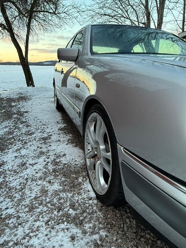 Begagnad Mercedes E290 1997