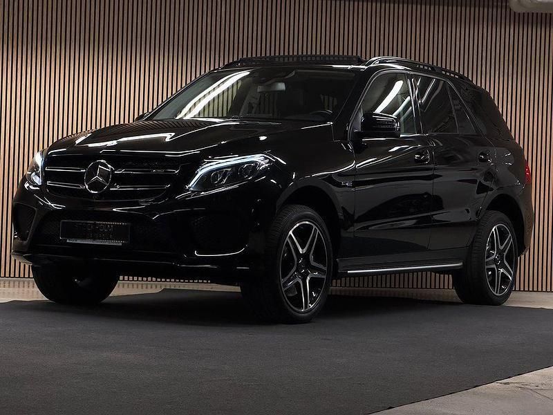 Svart Begagnad 2016 Mercedes GLE43 AMG AMG SUV | 399 000 kr - Bild 1/4