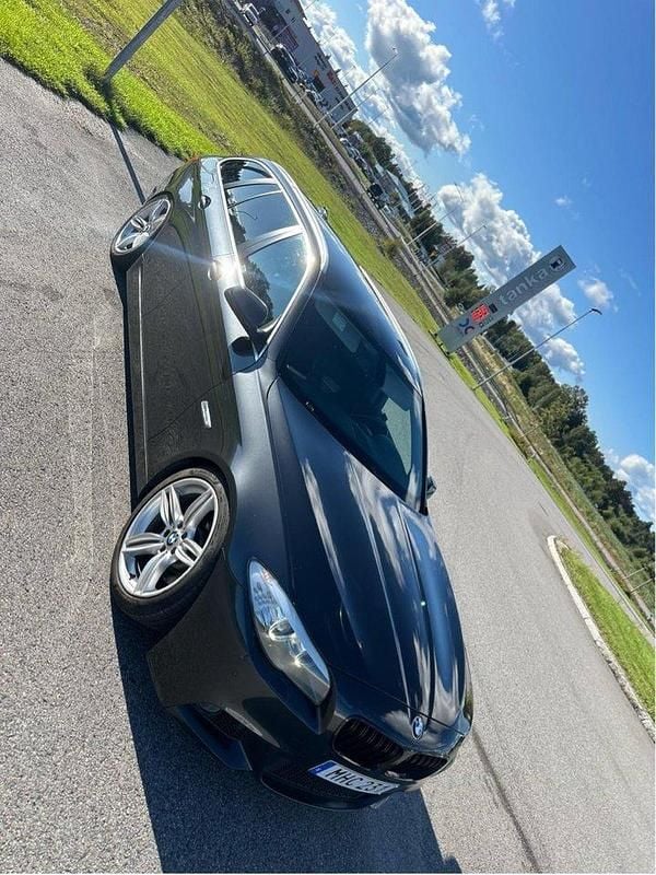Grå Begagnad 2012 BMW 520 M Sport Kombi | 89 000 kr (Superpris) - Bild 1/4