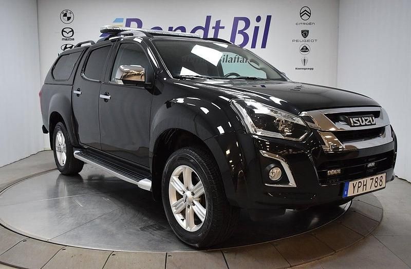 Svart Begagnad 2017 Isuzu D-Max Pickup | 269 500 kr (Marknadspris) - Bild 1/3