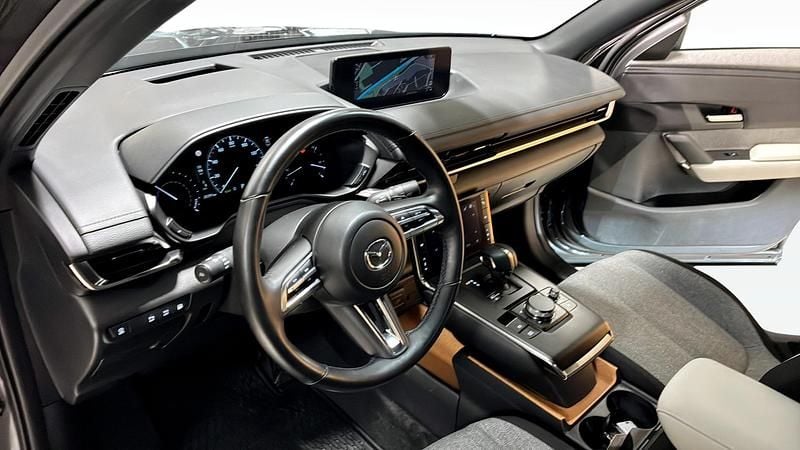 Begagnad Mazda MX30 Exclusive-Line 170 HK (125 kW) 2024 Grå SUV