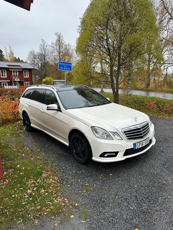 Begagnad 2011 Mercedes E350 | 120 000 kr (Marknadspris) - Bild 1/4