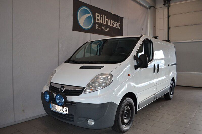 Vit Begagnad 2014 Opel Vivaro Van | 89 000 kr (Marknadspris) - Bild 1/4