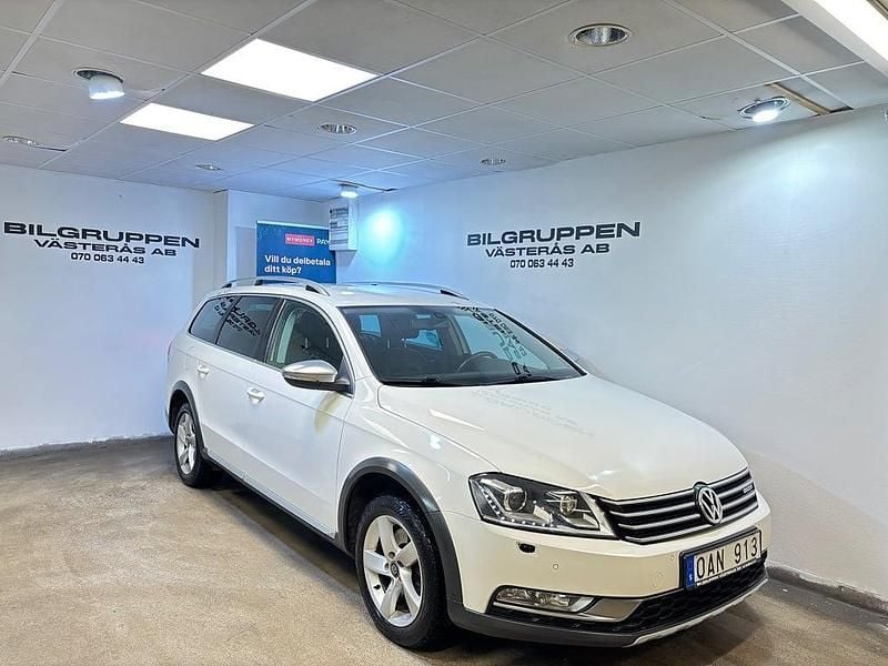Begagnad VW Passat Alltrack 177 HK (130 kW) 2013 Vit Kombi
