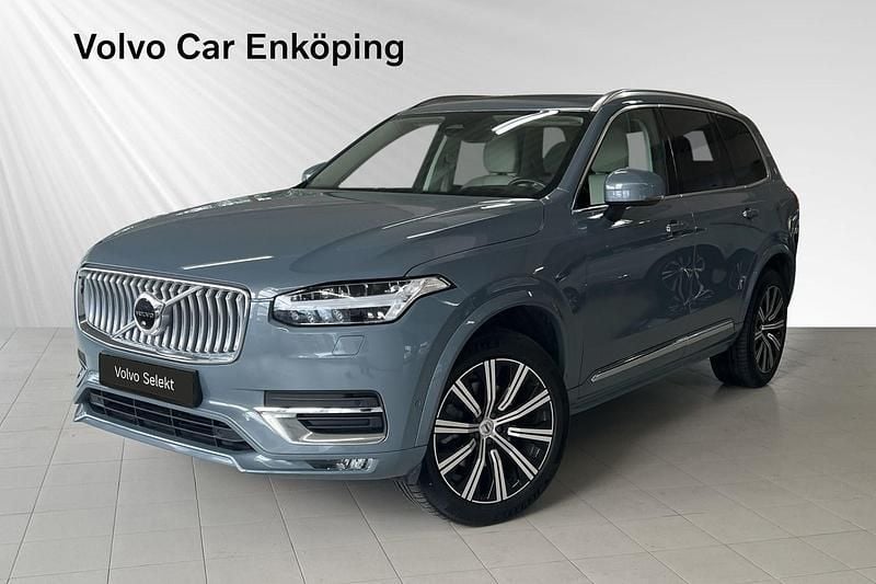 Grå Begagnad 2022 Volvo XC90 Ultimate SUV | 579 900 kr (Bra pris) - Bild 1/3