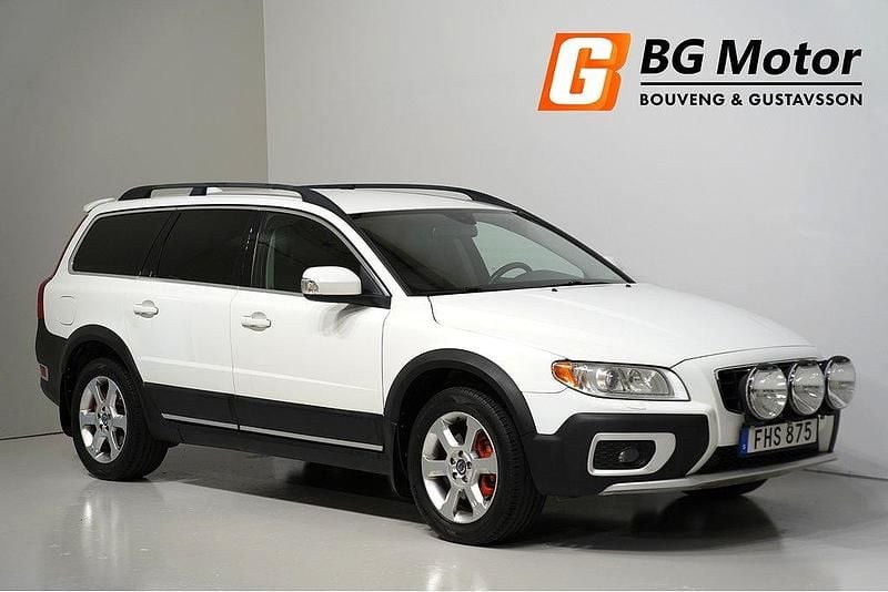 Vit Begagnad 2011 Volvo XC70 Summum SUV | 84 700 kr (Bra pris) - Bild 1/4