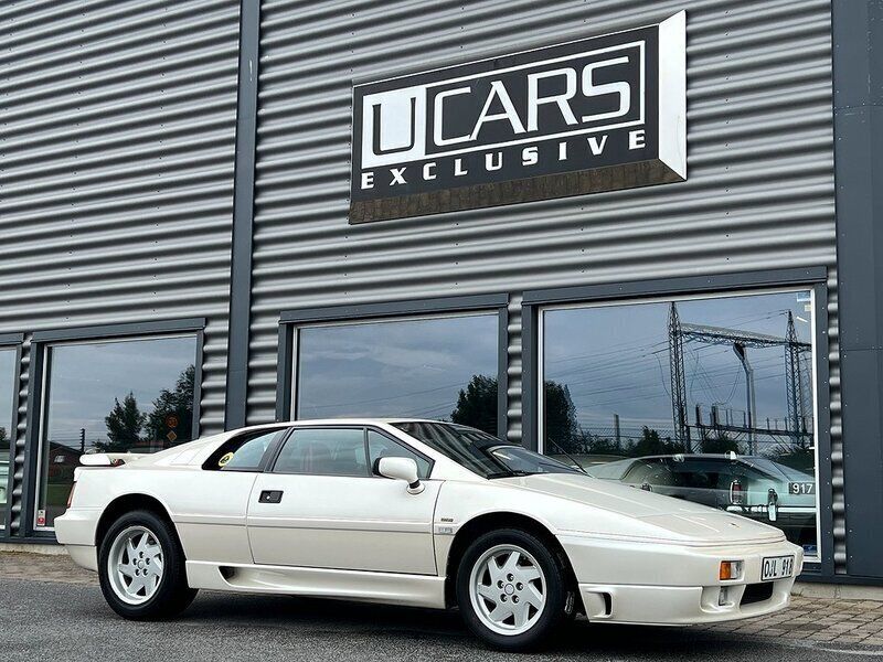 Begagnad Lotus Esprit 268 HK (197 kW) 1990 Vit Sportkupé