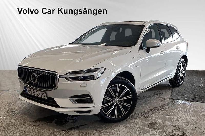 Vit Begagnad 2021 Volvo XC60 SUV | 299 900 kr (Superpris) - Bild 1/3