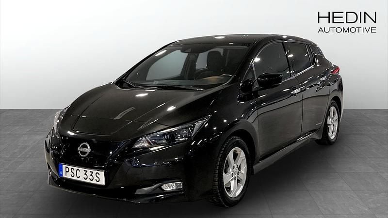 Svart Begagnad 2022 Nissan Leaf N-Connecta Halvkombi | 159 900 kr (Bra pris) - Bild 1/4
