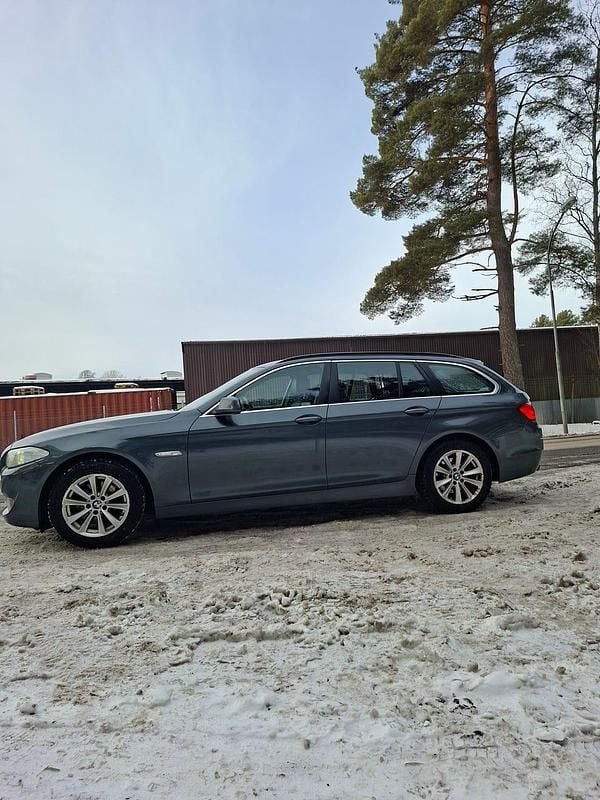 Begagnad BMW 520 184 HK (135 kW) 2011 Kombi